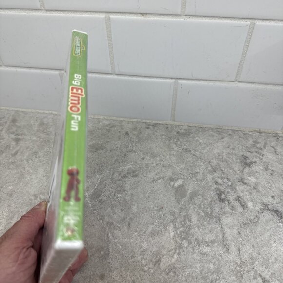 SESAME STREET - Big Elmo Fun DVD - Picture 3 of 6